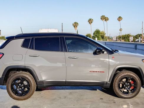Used 2023 Jeep Compass Trailhawk w/ Trailer Tow Group AWD/4WD image 13