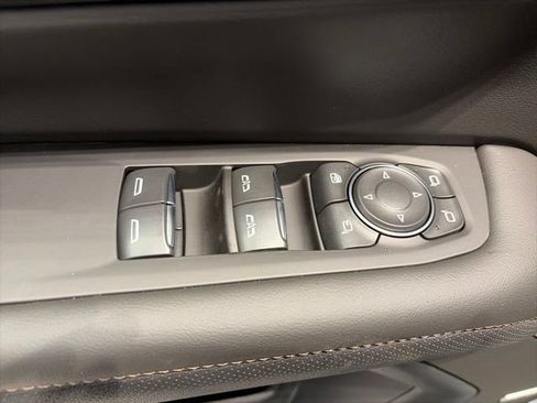 New 2026 Chevrolet Suburban High Country AWD/4WD image 10