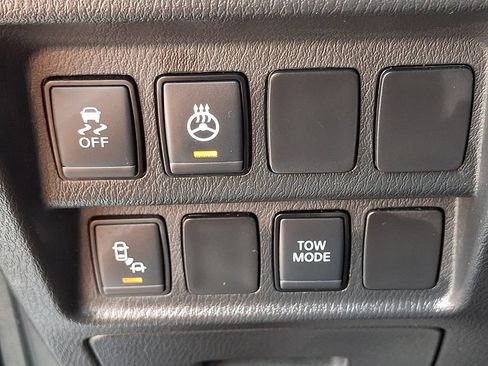 Used 2018 Nissan Pathfinder SV w/ SV Tech Package AWD/4WD image 27