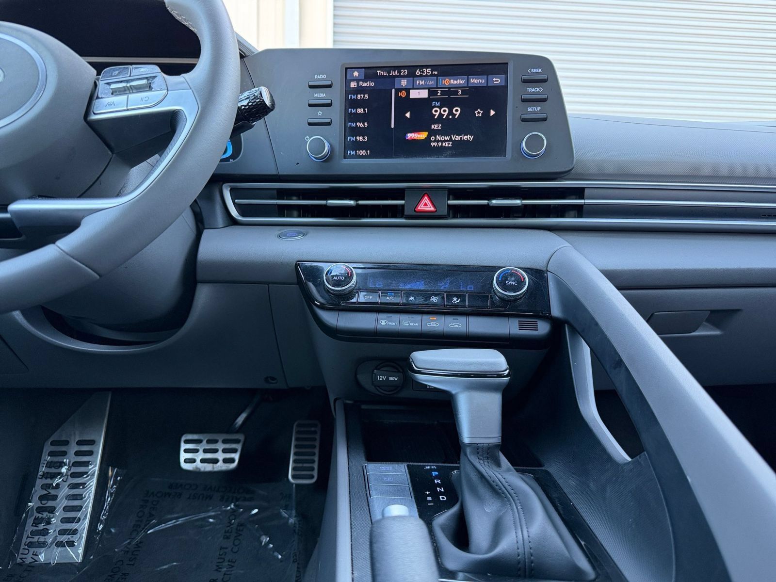 Used 2026 Hyundai Elantra Sport FWD image 16