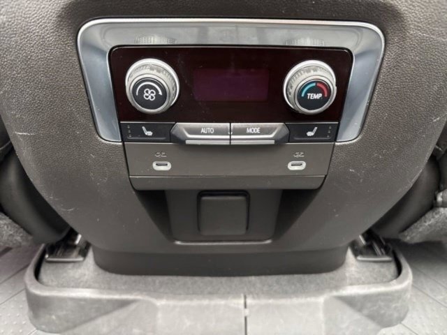 Used 2023 Chevrolet Tahoe Premier AWD/4WD image 45