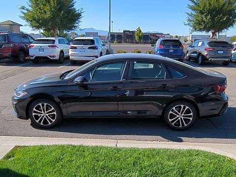 New 2025 Volkswagen Jetta Sport image 9