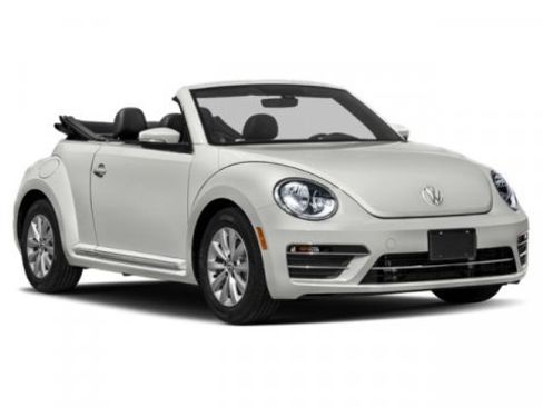 Used 2018 Volkswagen Beetle 2.0T SE image 9