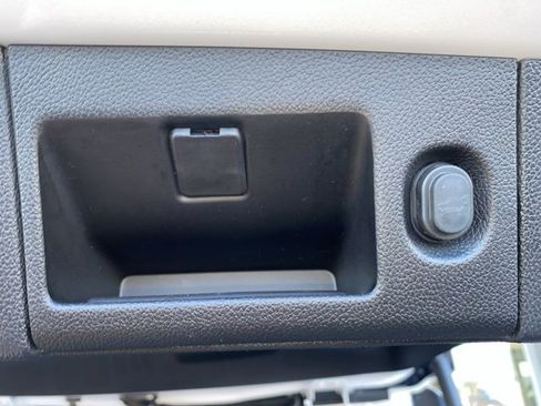 Used 2019 Cadillac Escalade Luxury image 29