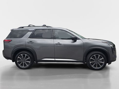 New 2026 Nissan Pathfinder Platinum w/ Cargo Package FWD image 7
