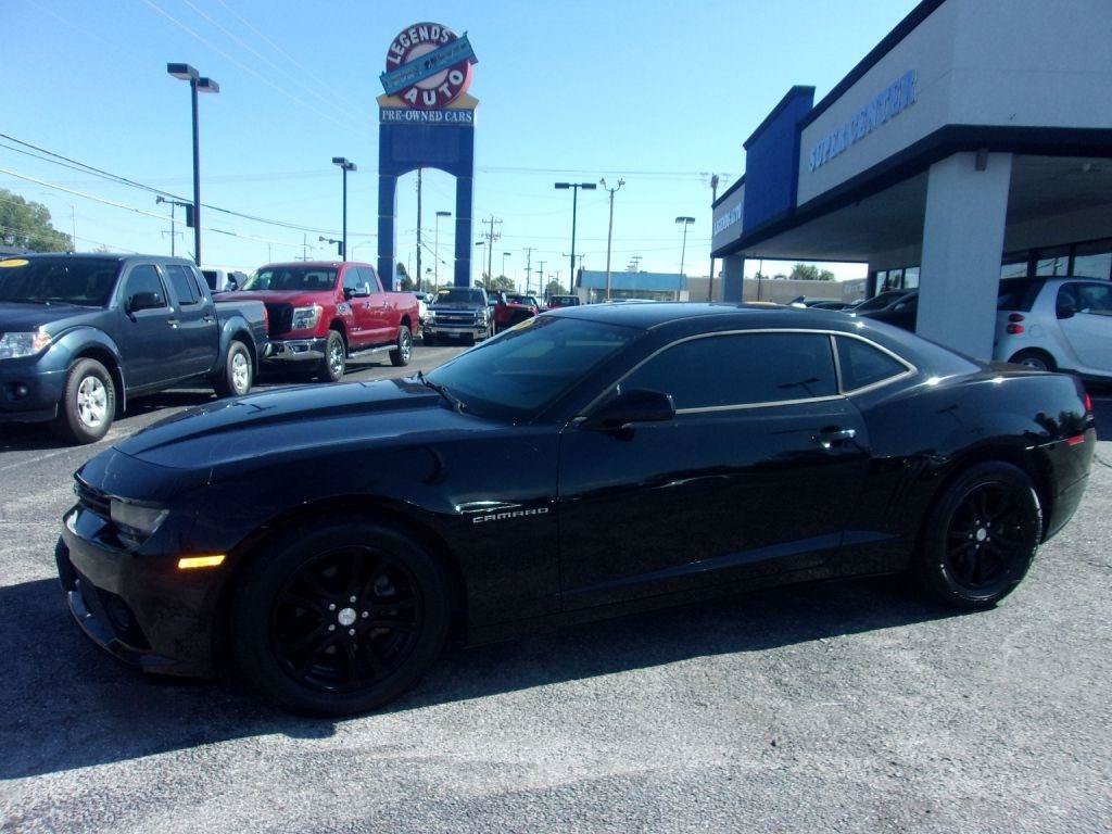 Used 2015 Chevrolet Camaro LS RWD image 1