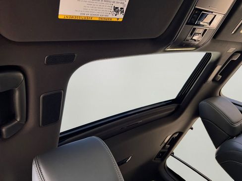 New 2026 Lexus LX 600 4WD w/ Luxury Package image 4