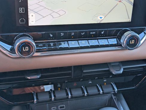 New 2026 GMC Canyon AT4 image 26