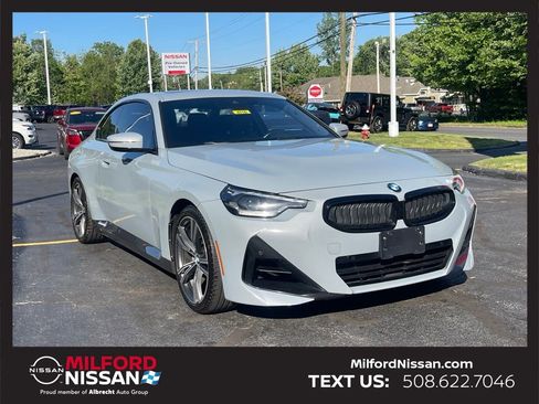 Used 2022 BMW 230i Coupe w/ M Sport Package RWD image 8