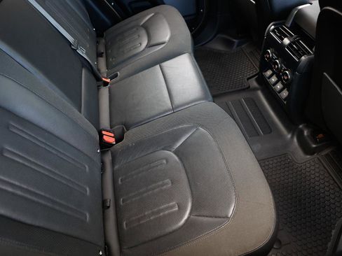 Used 2020 Land Rover Defender 110 First Edition image 13