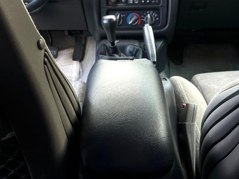 Used 1994 Pontiac Firebird Coupe image 20