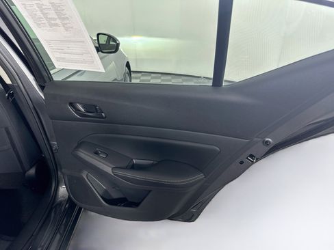 Used 2024 Nissan Altima 2.5 SV FWD image 28