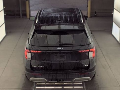Used 2025 Ford Explorer Platinum w/ LUX Leather Package AWD/4WD image 7