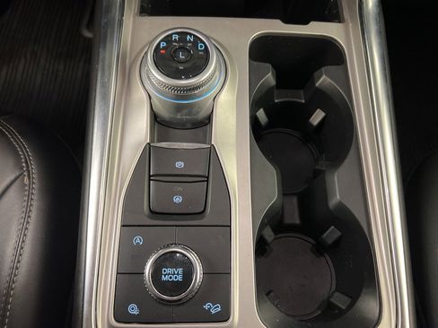 Certified 2023 Ford Explorer XLT w/ Equipment Group 202A image 15