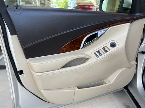 Used 2010 Buick LaCrosse CXL w/ Luxury Package image 8