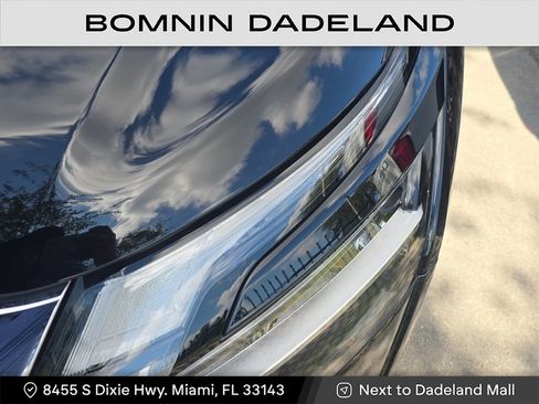 Used 2024 Nissan Pathfinder SL image 10