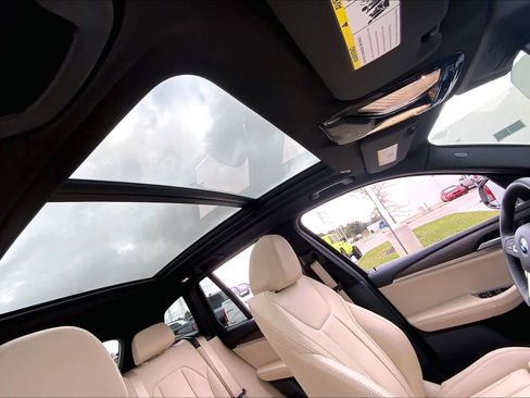 Used 2019 BMW X3 xDrive30i w/ Premium Package image 13