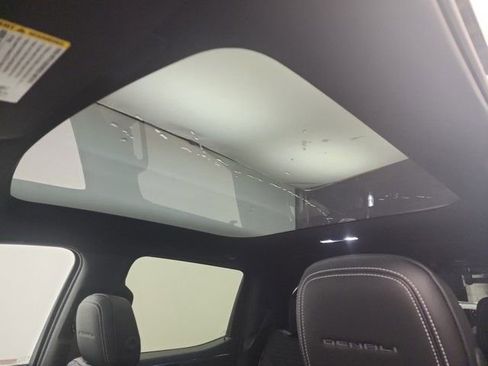 New 2025 GMC Sierra EV Denali image 30