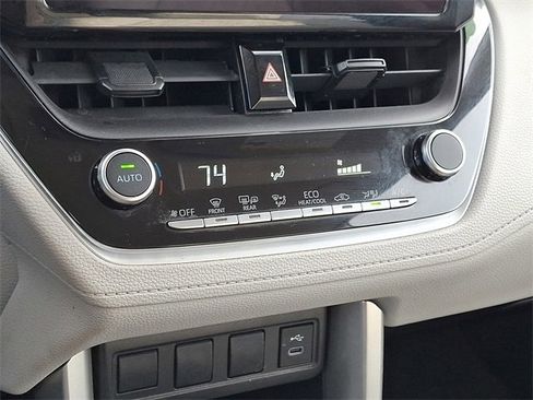 Certified 2023 Toyota Corolla Cross LE image 15