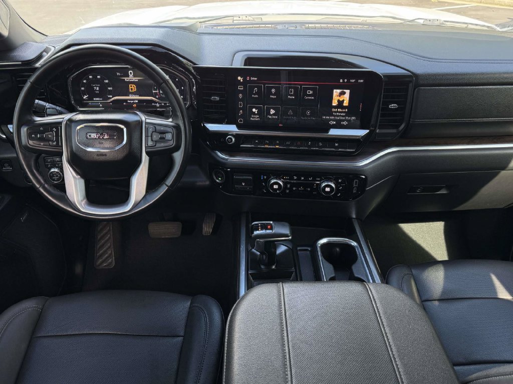 Used 2023 GMC Sierra 1500 SLT w/ SLT Premium Package AWD/4WD image 3
