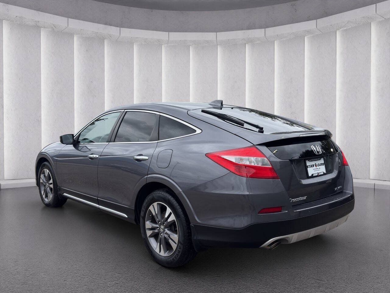 Used 2015 Honda Crosstour EX-L image 3
