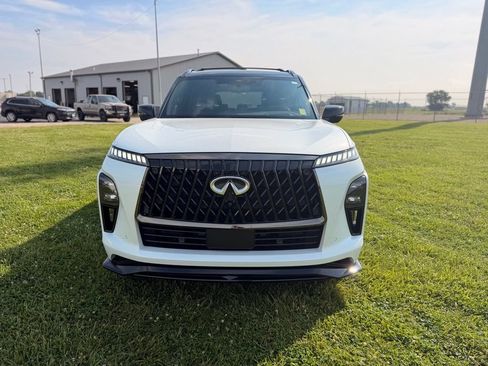 Used 2026 INFINITI QX80 4WD w/ Sport Exterior Package image 2