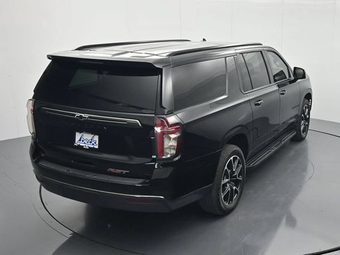 Used 2022 Chevrolet Suburban RST w/ Luxury Package RWD image 37
