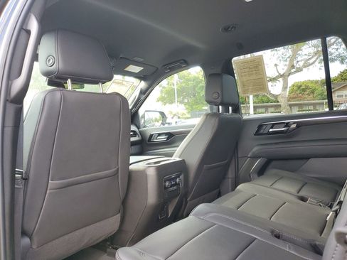 Used 2025 Chevrolet Tahoe LT image 11