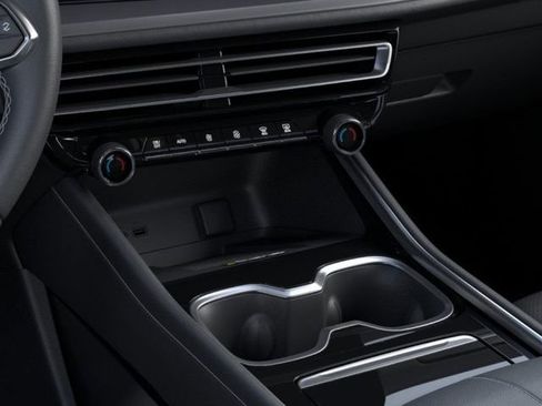 New 2025 Chevrolet Traverse LT w/ Enhanced Driving Package image 23