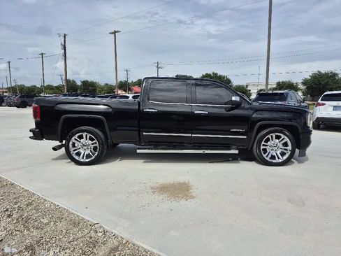 Used 2018 GMC Sierra 1500 Denali AWD/4WD image 5