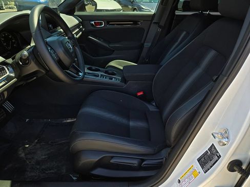 Used 2025 Honda Civic Sport image 16