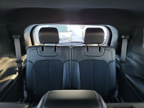 Used 2024 Jeep Grand Cherokee L Laredo image 21