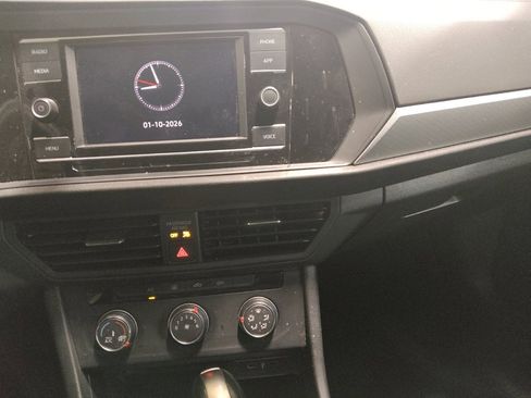 Used 2020 Volkswagen Jetta S image 25