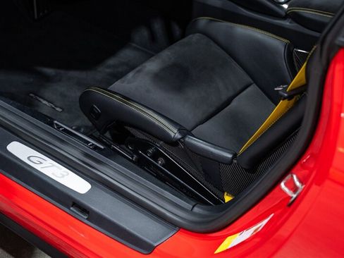 Used 2019 Porsche 911 GT3 RWD image 24