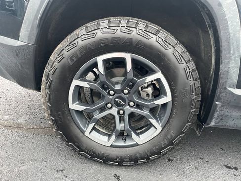 Used 2026 Chevrolet Equinox ACTIV w/ Convenience Package III AWD/4WD image 11