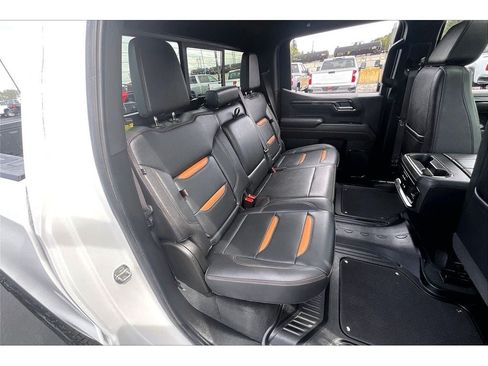 Used 2025 GMC Sierra 1500 AT4 w/ AT4 Premium Package AWD/4WD image 29