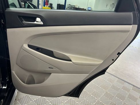 Used 2020 Hyundai Tucson Sport FWD image 12