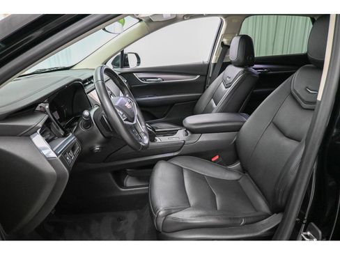 Used 2019 Cadillac XT5 Luxury FWD image 12