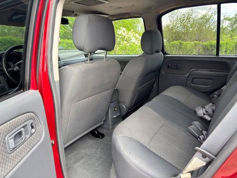Used 2002 Nissan Xterra XE image 26