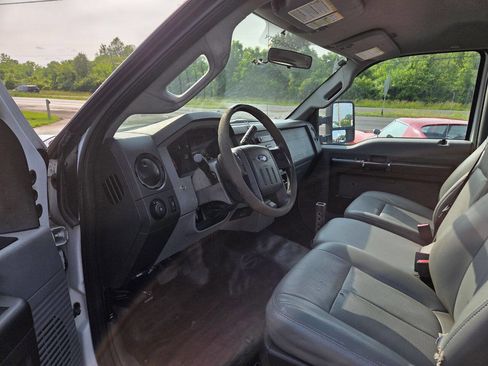 Used 2012 Ford F350 XL w/ PWR Equipment Group image 13