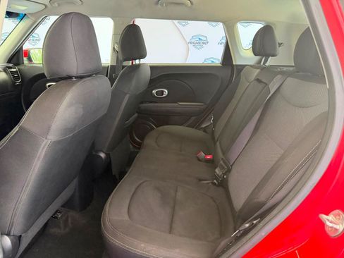 Used 2019 Kia Soul + FWD image 18