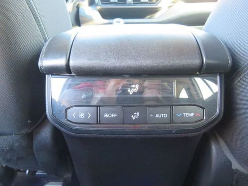 Certified 2022 Toyota Highlander LE image 21