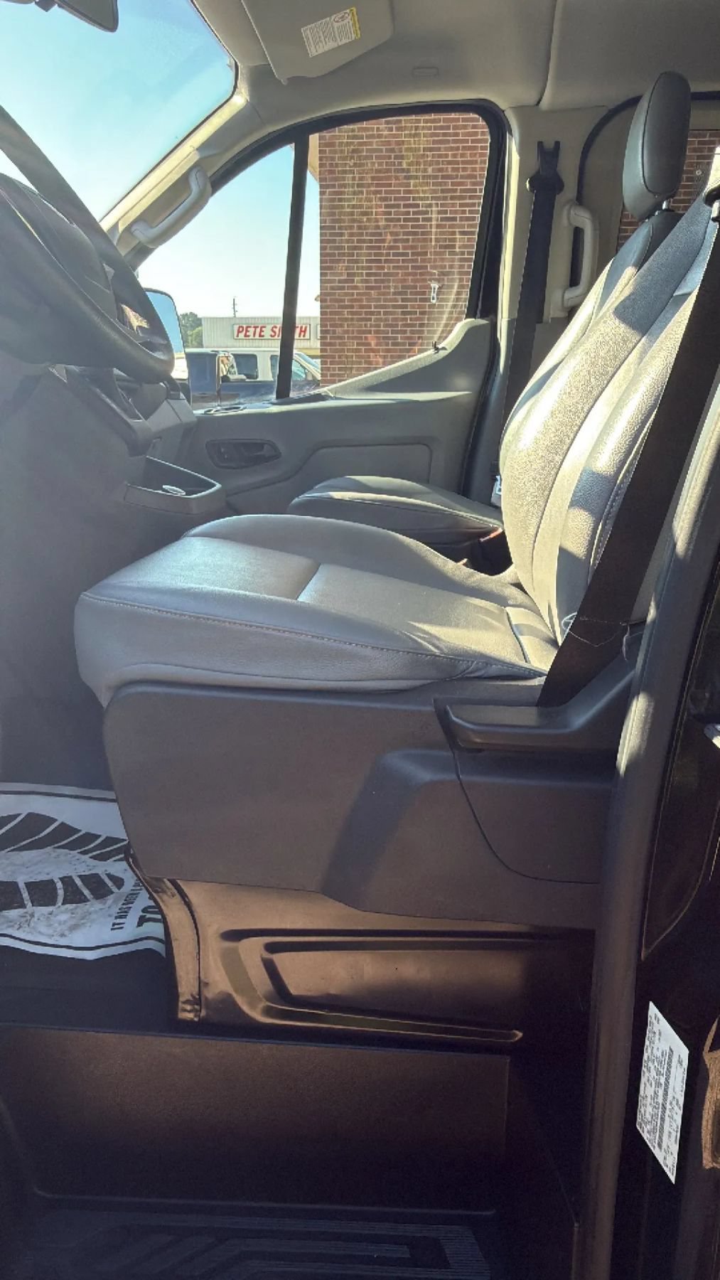 Used 2018 Ford Transit 350 XL RWD image 14