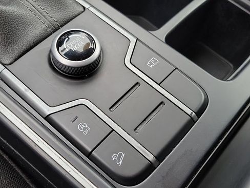 Used 2021 Kia Sorento LX image 29