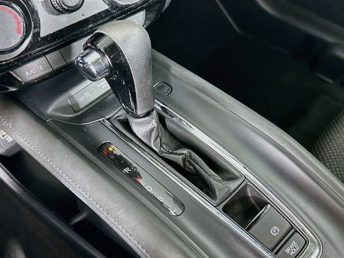 Used 2019 Honda HR-V LX image 23