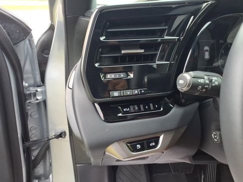 Used 2024 Lexus RX 350 Premium w/ Accessory Package (Z1) AWD/4WD image 18