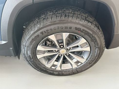 New 2026 Chevrolet Equinox LT w/ Convenience Package II FWD image 31