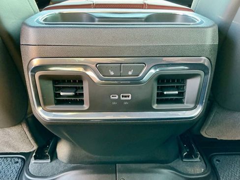 Used 2025 GMC Sierra 1500 Denali Ultimate AWD/4WD image 35