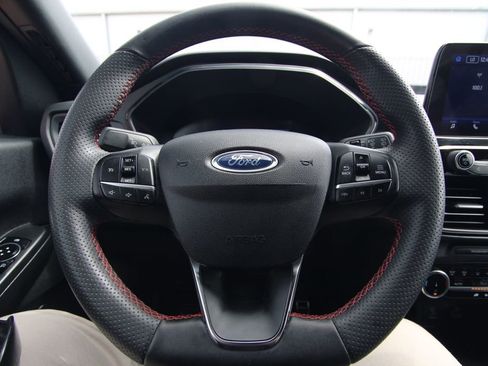 Used 2023 Ford Escape ST-Line image 18