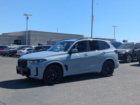 New 2026 BMW X5 sDrive40i w/ M Sport Package RWD image 10